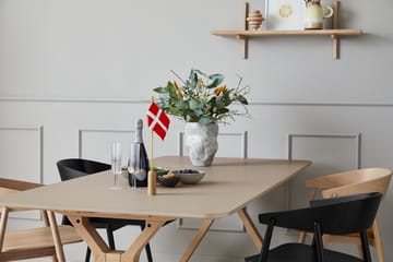 Celebrating Denmark Tischflagge 40 cm - Oak-brass - Andersen Furniture