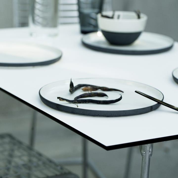 High Tech Tisch rechteckig - Weiß- Gestell warmverzinkt - Grythyttan Stålmöbler