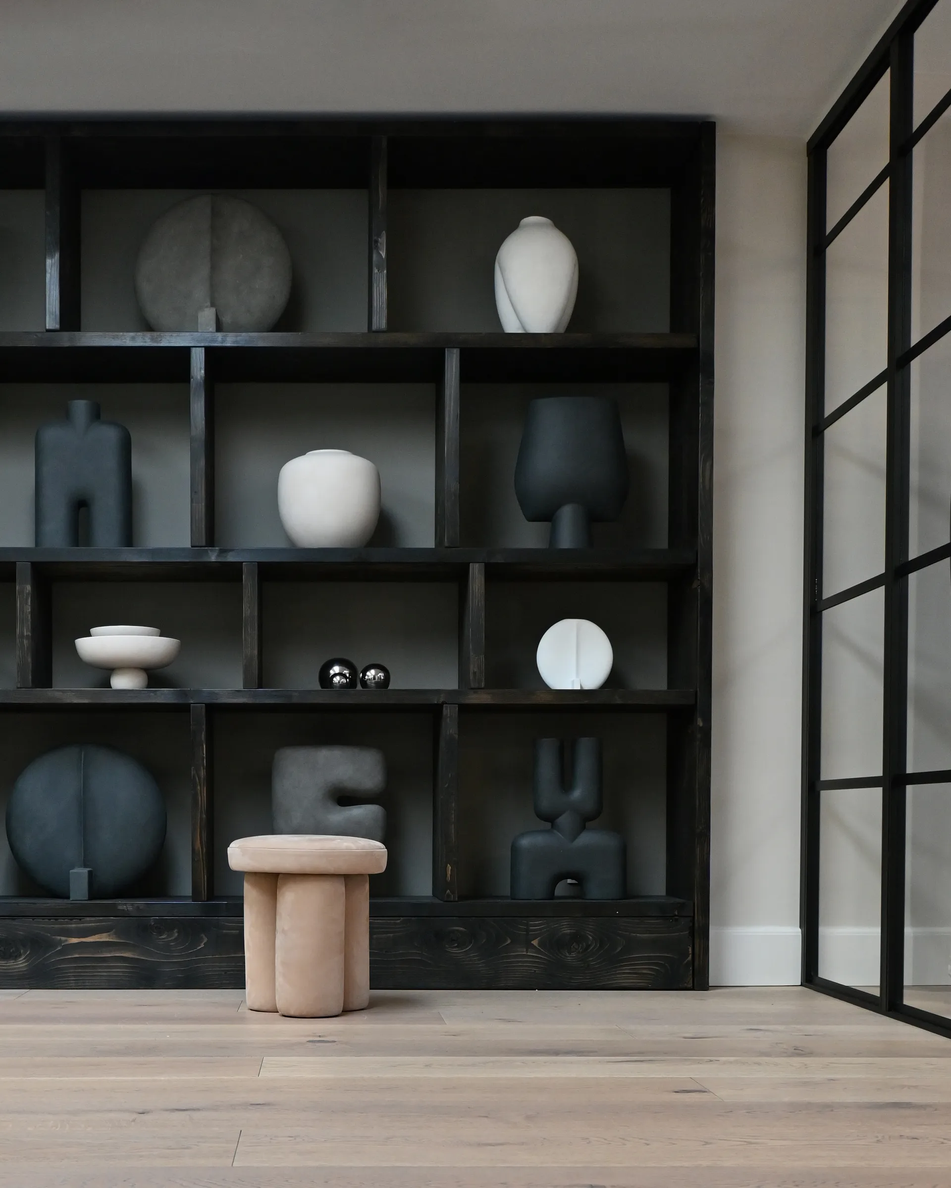 Big Foot Hocker Ø38x43 cm, Nubukleder 101 Copenhagen