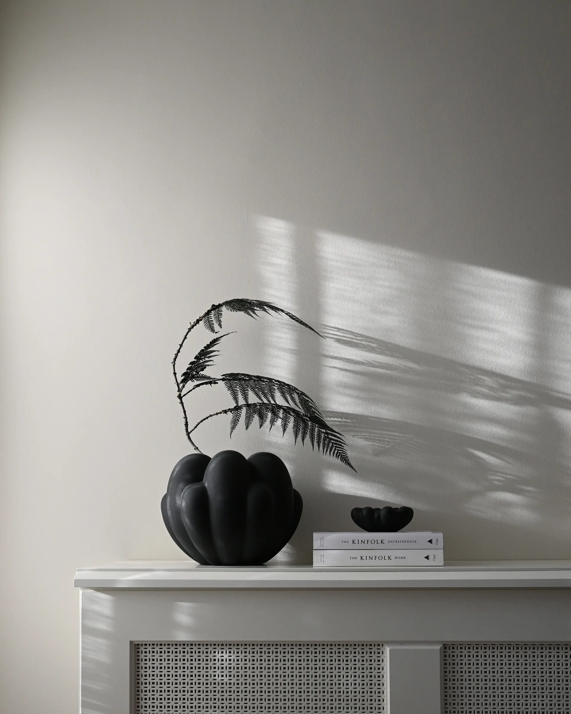 Bloom Vase petit 22,5x24 cm, Black 101 Copenhagen