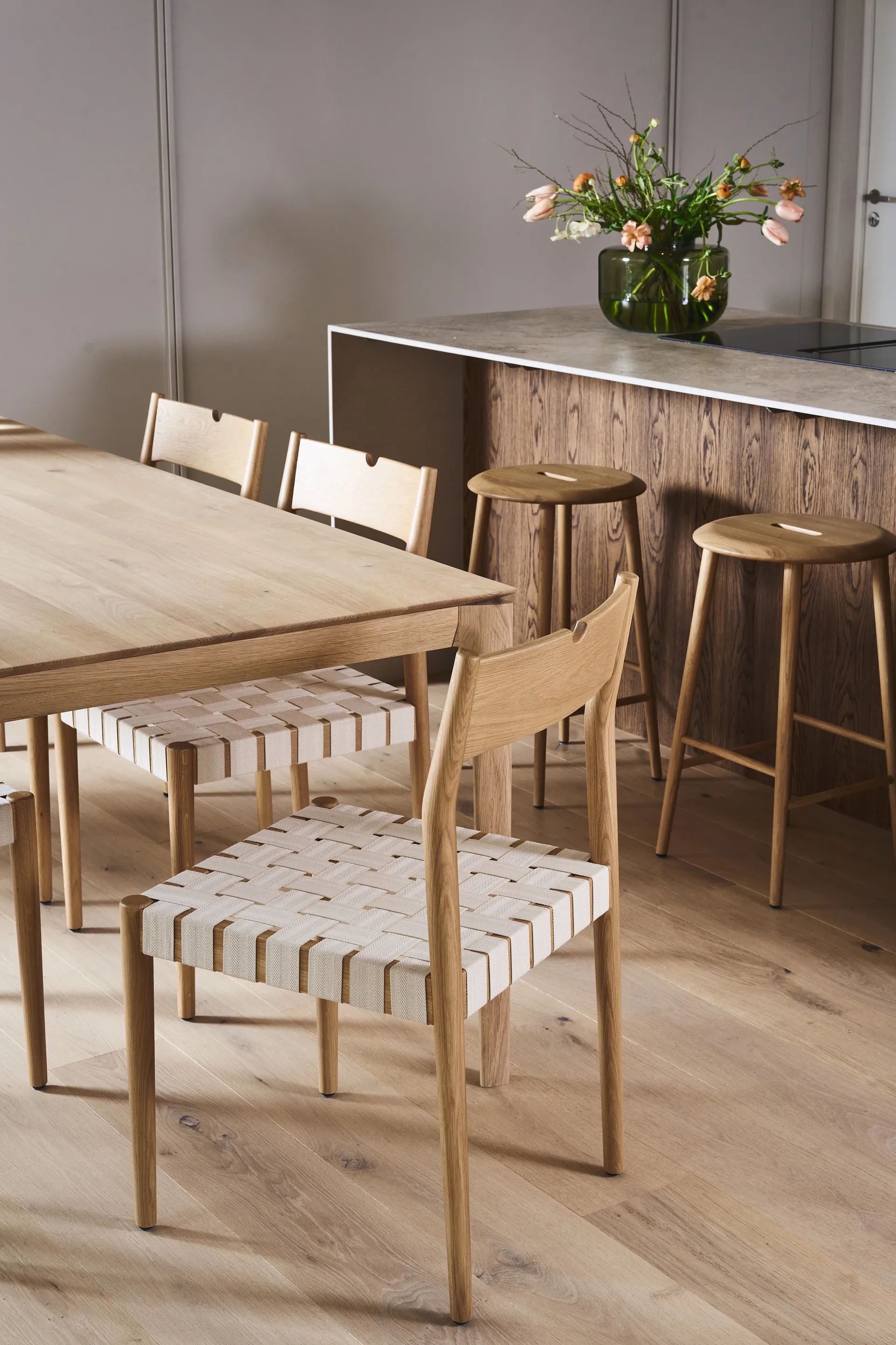 Ekeryd Esszimmerstuhl, Webbing-laquered oak 1898