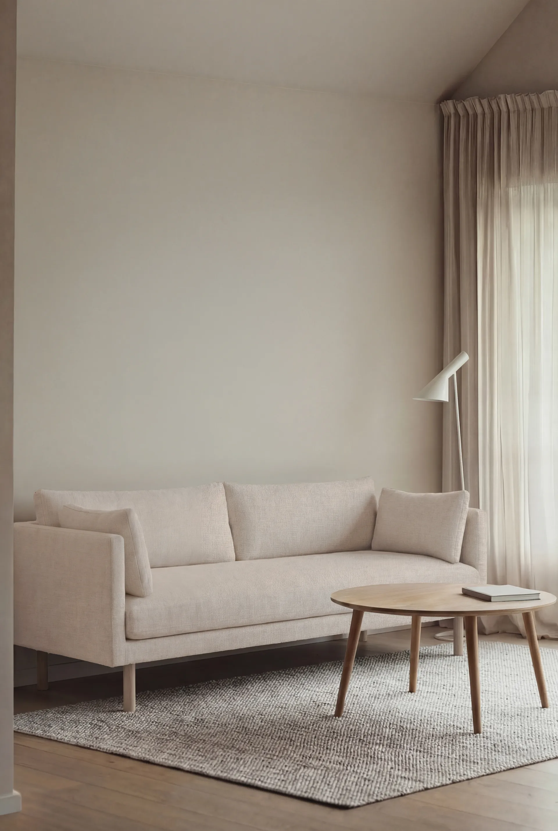 Linnevik Sofa, Caleido Beige 9600-Eiche weiß geölt, 3-sitzig, ohne Volant 1898