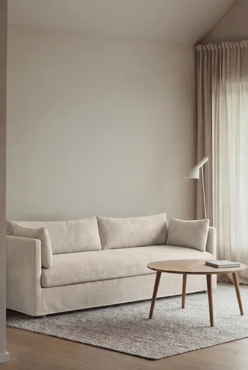 Linnevik Sofa - Jump off white 1954-Eiche weiß geölt, 4-sitzig, mit Volant - 1898