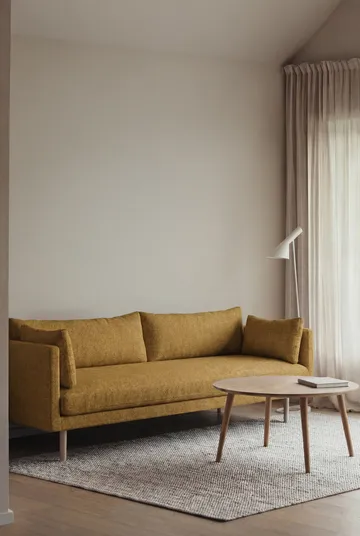 Linnevik Sofa - Luiza Mustard 3972-Eiche weiß geölt, 4-sitzig, ohne Volant - 1898