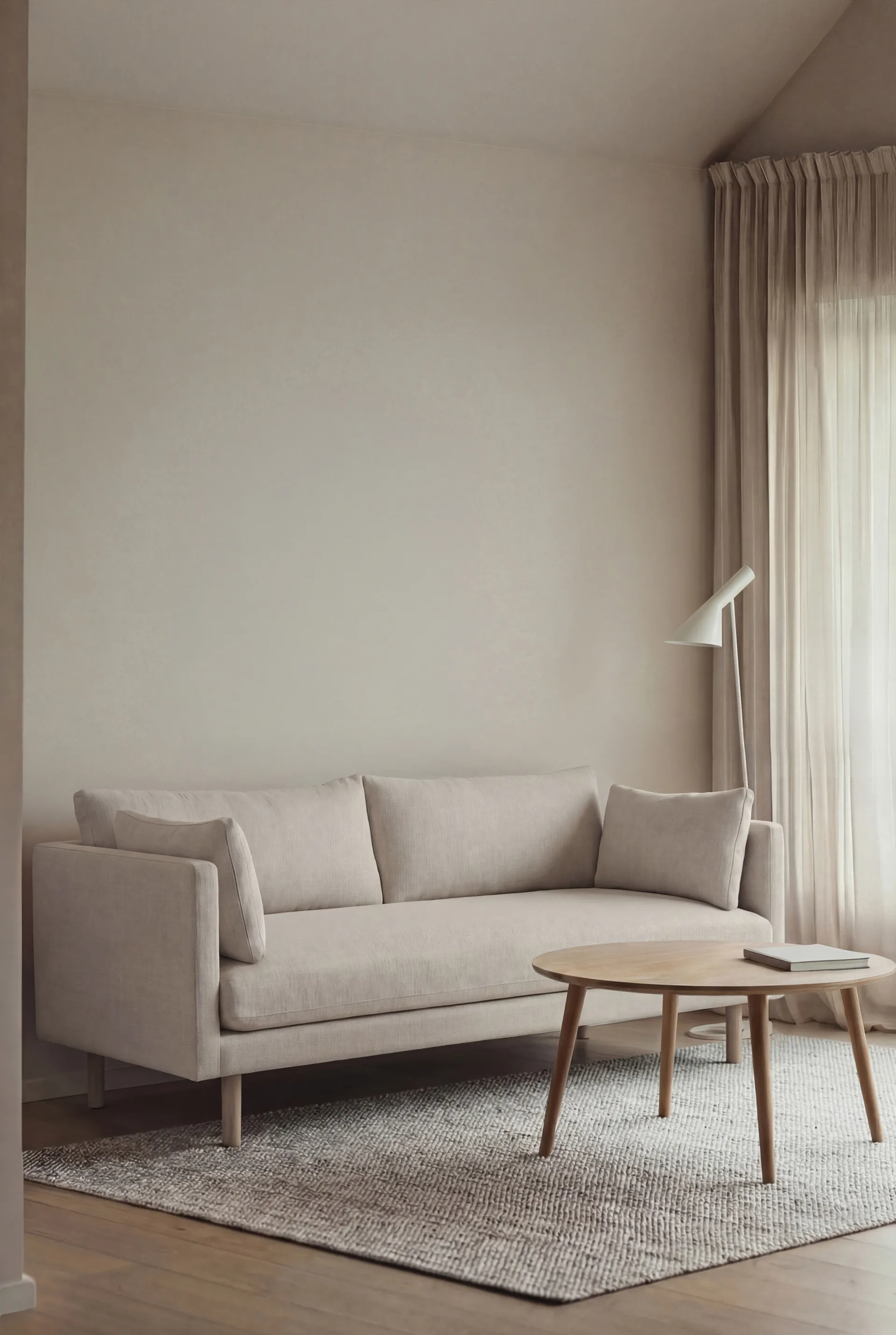 Linnevik Sofa, Same Off White 6671-Eiche weiß geölt, 2-sitzig, ohne Volant 1898