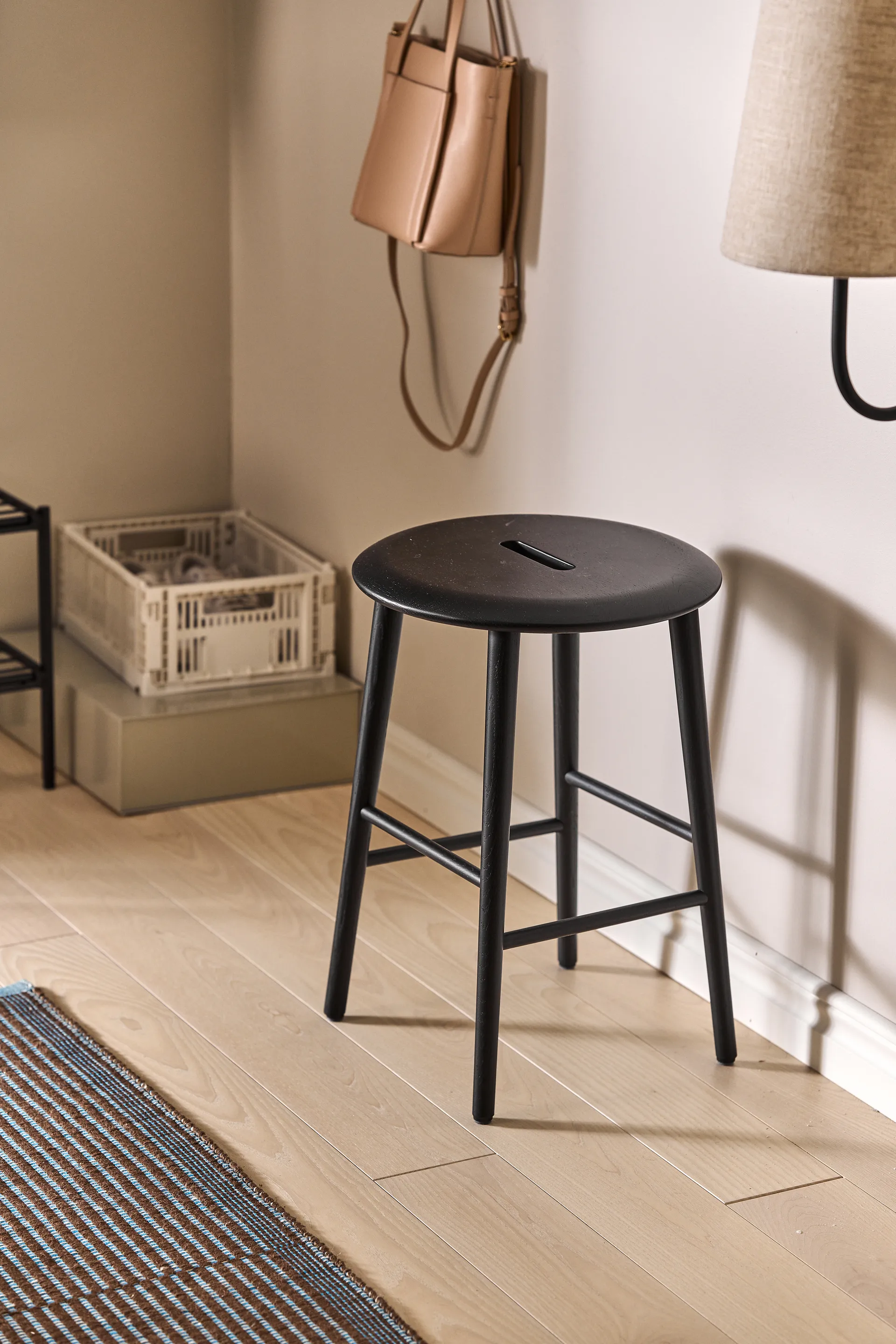Norrabo Hocker 45 cm, Schwarz lackierte Eiche 1898