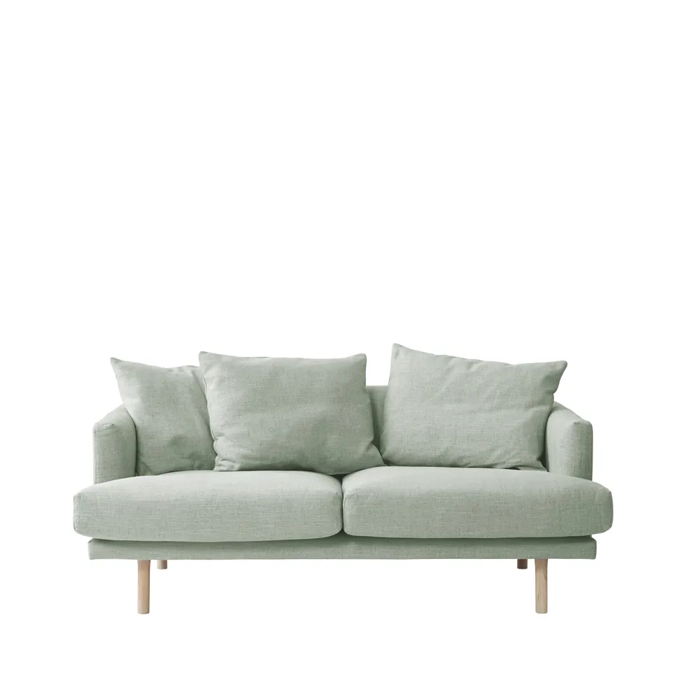 Sjövik 2,5-Sitzer Sofa, Bern 0345 green, Eichenholzbeine weiß geölt 1898