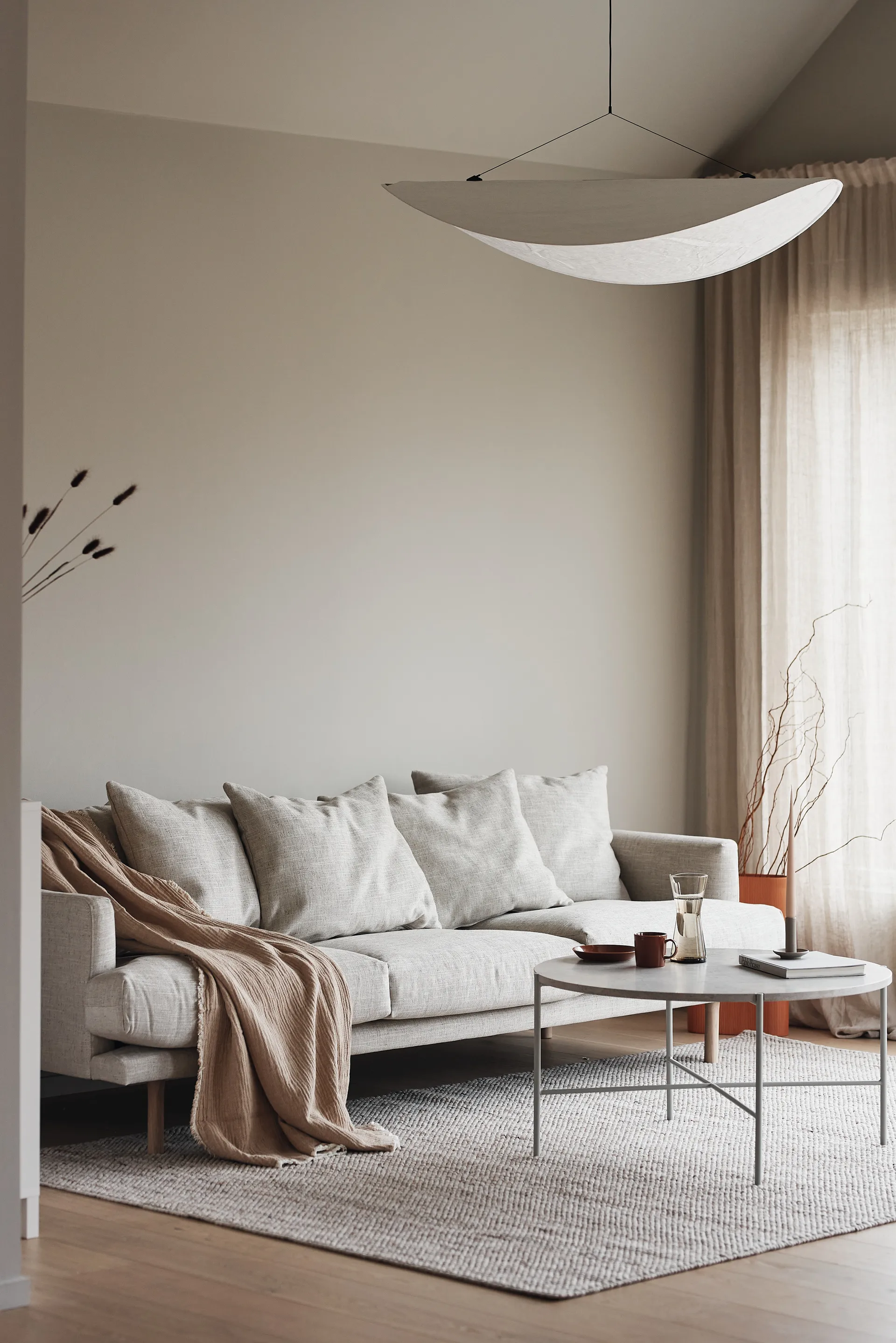 Sjövik Sofa, Bern Beige 0341-Eiche weiß geölt, 3,5-sitzig 1898