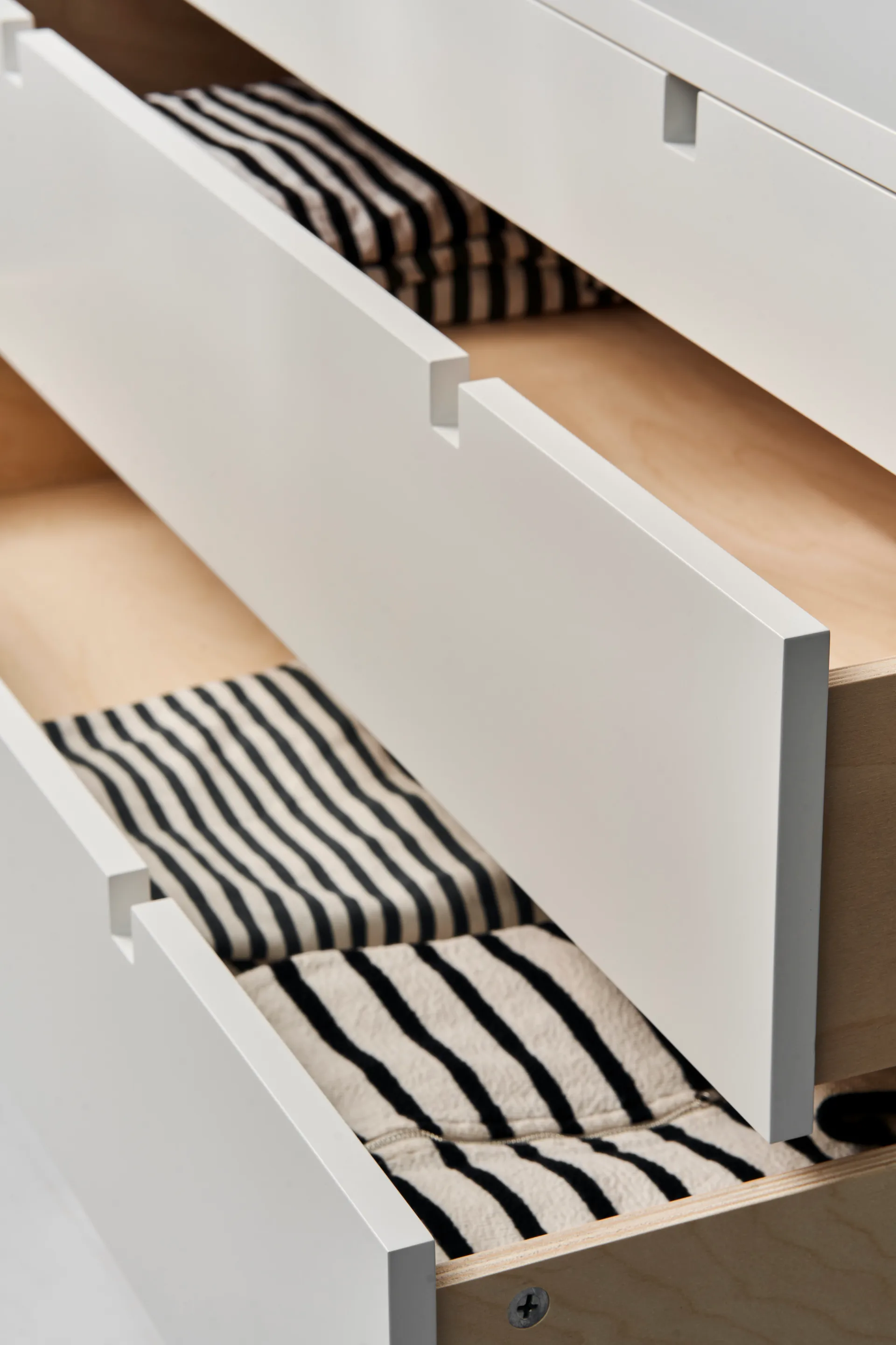 Square Kommode 5 Schubladen, Weiß 1898