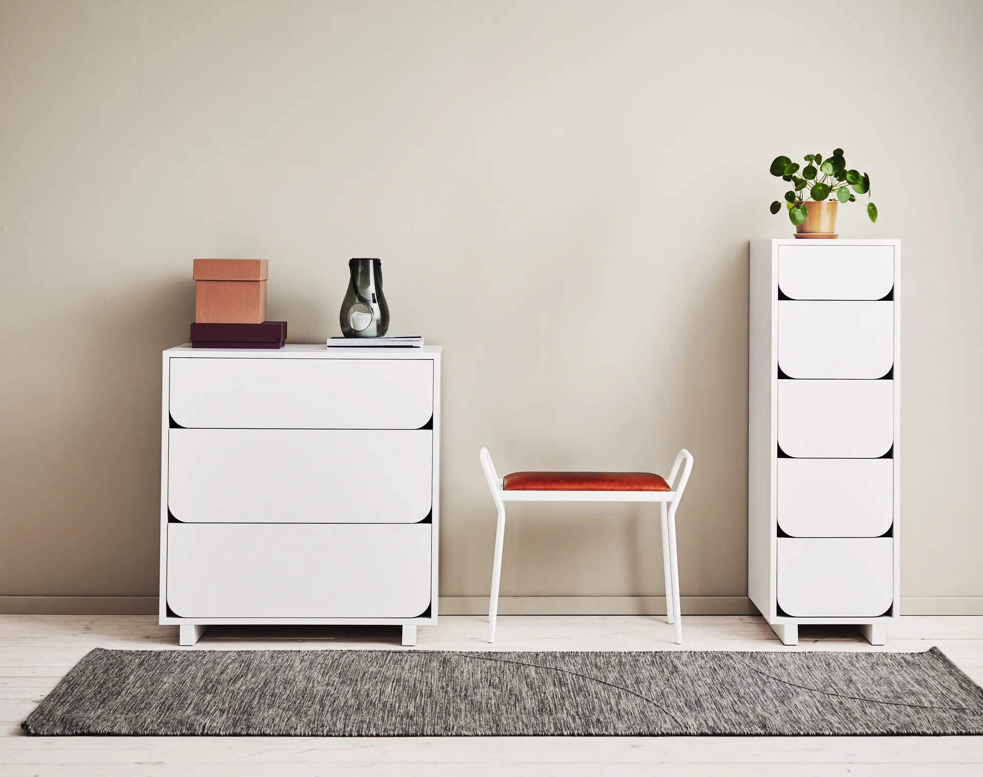 Vidja Kommode niedrig 3 Schubladen, Weiß 1898