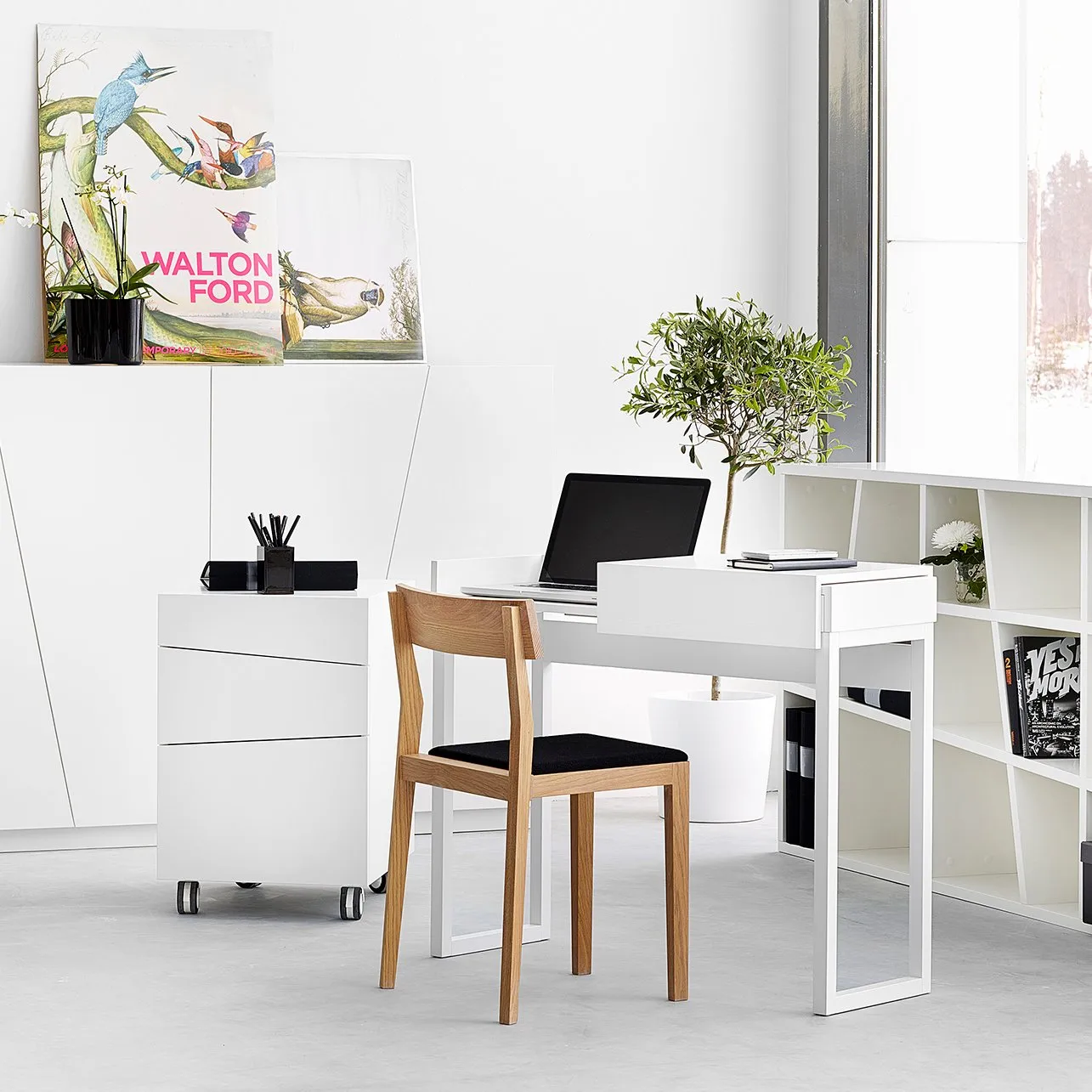 Hidden Laptoptisch, Weiß A2