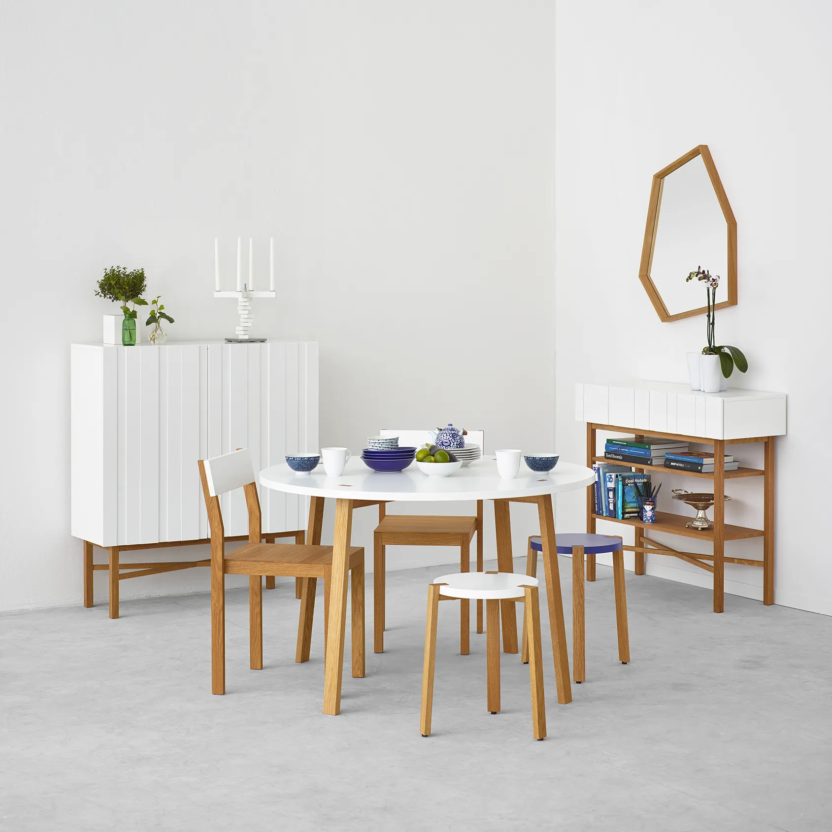White Cabinet Kommode, Eiche A2