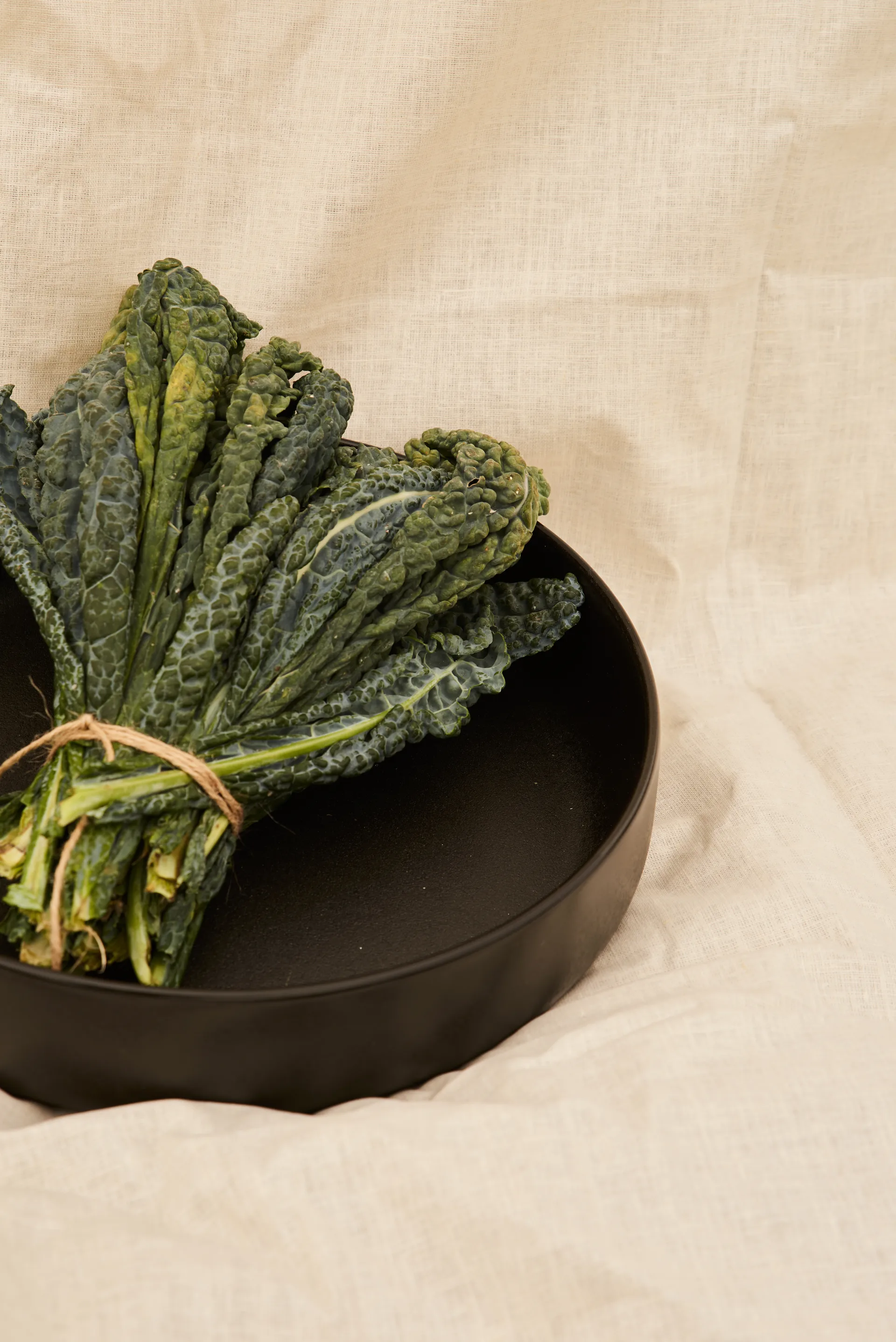 Raw Servierschale Ø30cm, Titanium Black Aida