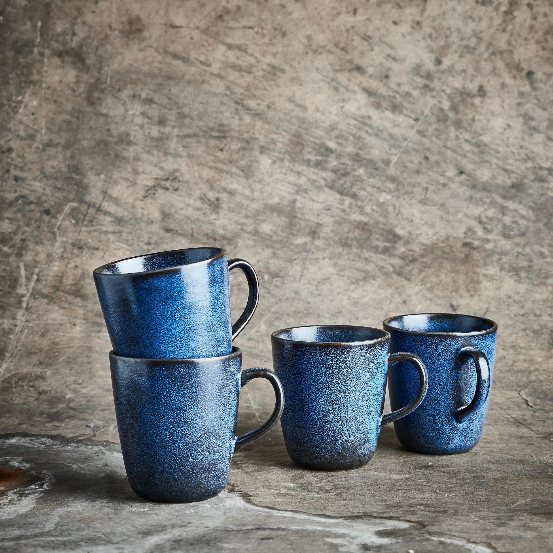 Raw Tasse mit Henkel 35cl 4er Pack, Midnight blue Aida