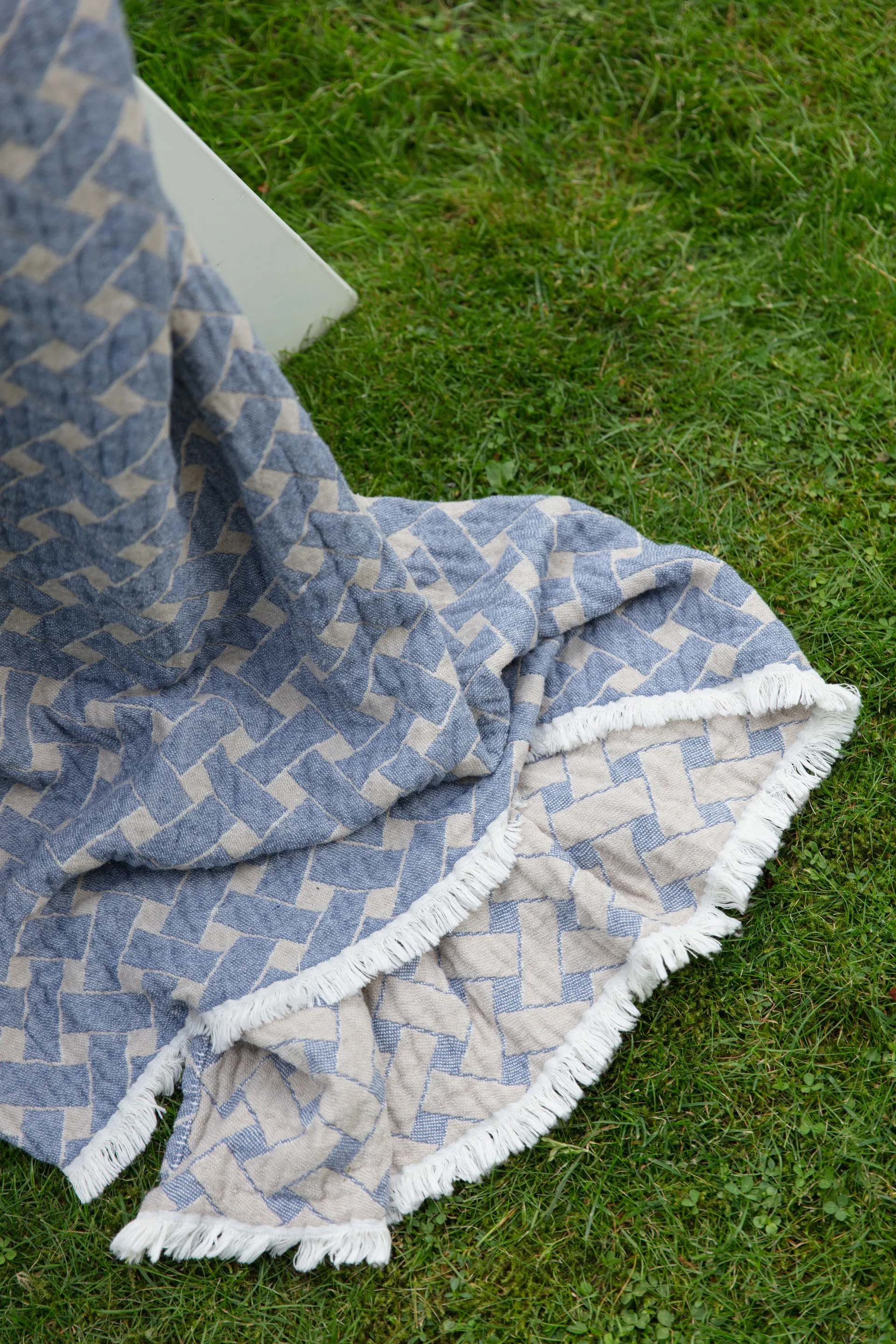 Korg Decke  170x120 cm, Blau-beige Almedahls