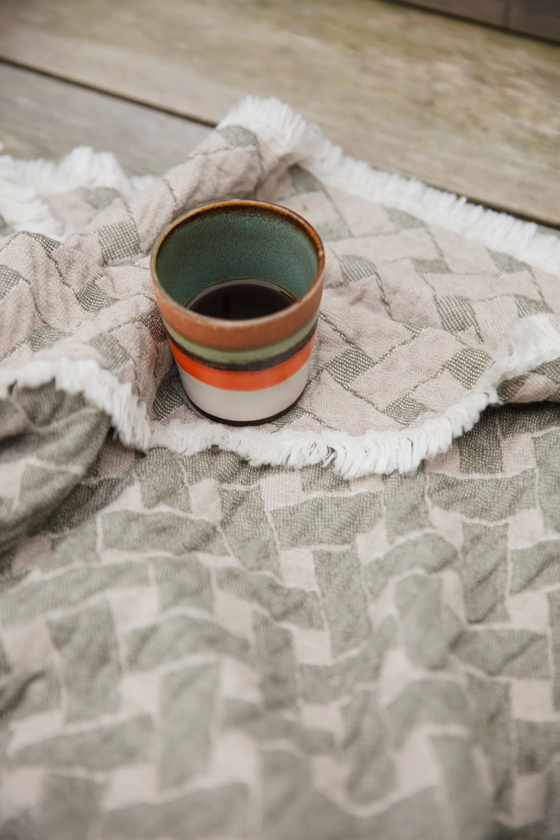 Korg Decke  170x120 cm, Grün-beige Almedahls