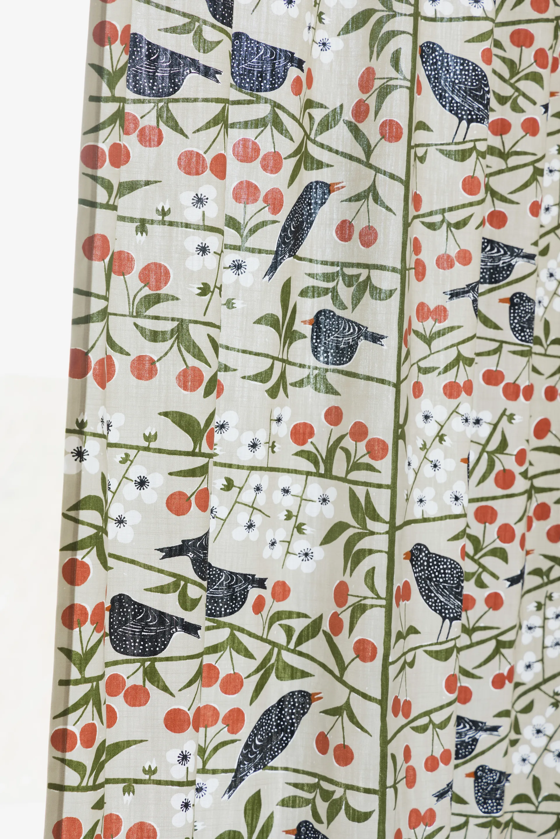 Körsbärsträdgården Stoff, Beige Almedahls