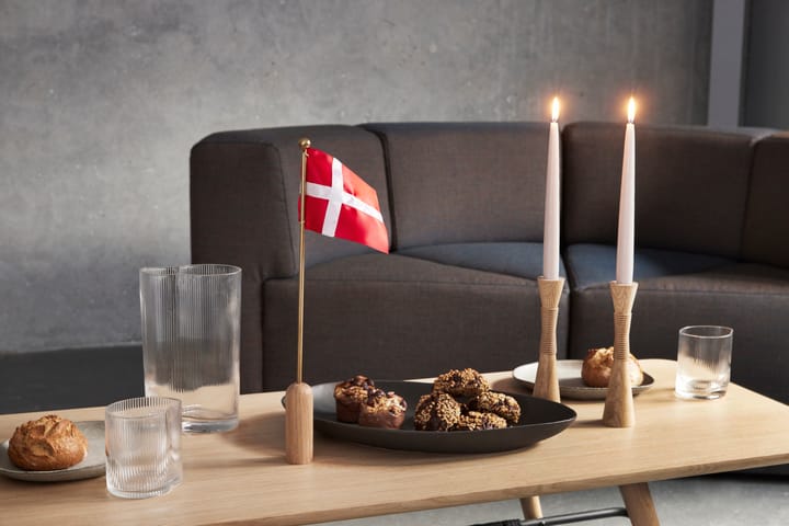 Celebrating Denmark Tischflagge 40 cm - Oak-brass - Andersen Furniture