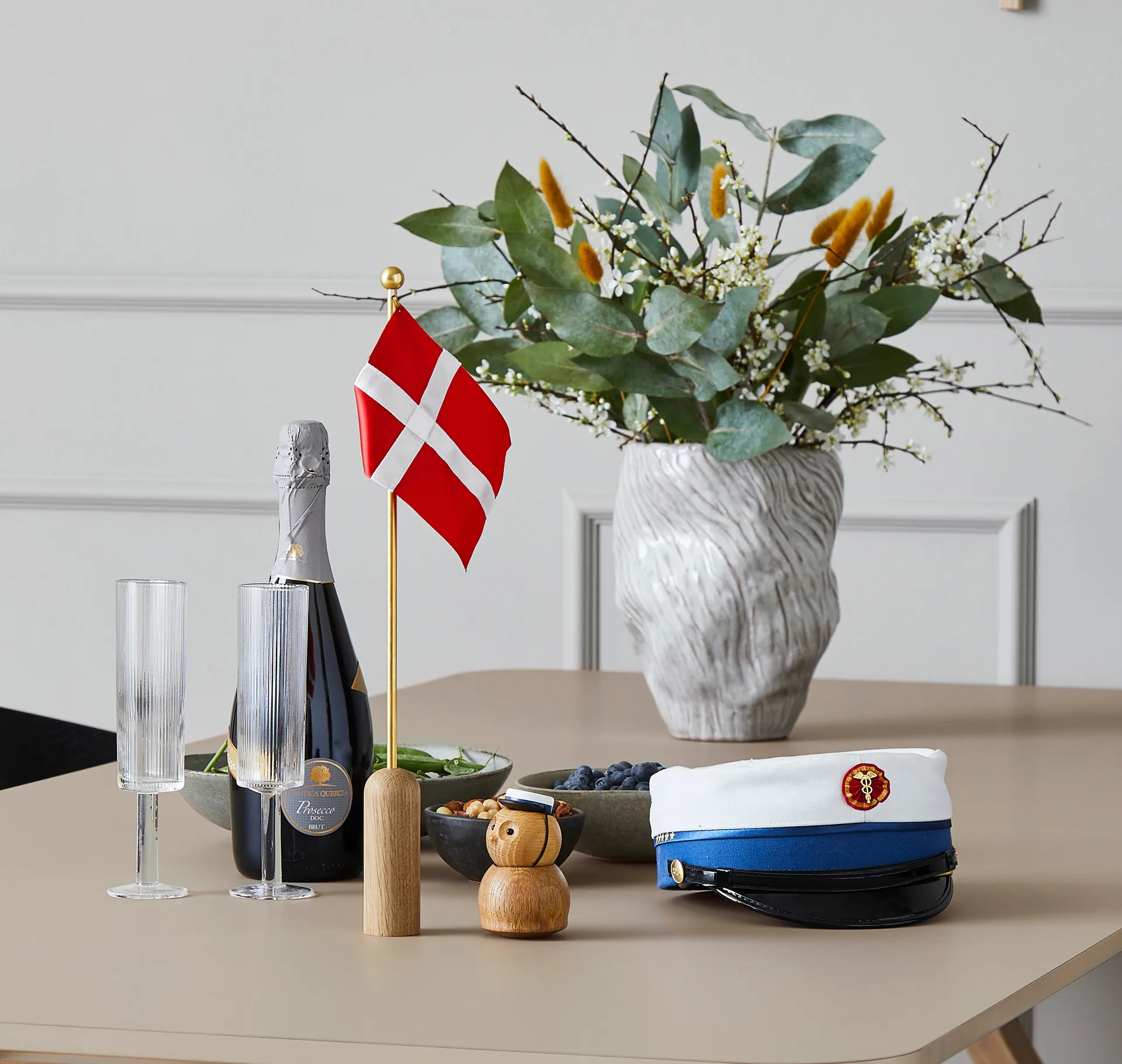 Celebrating Denmark Tischflagge 40 cm, Oak-brass Andersen Furniture