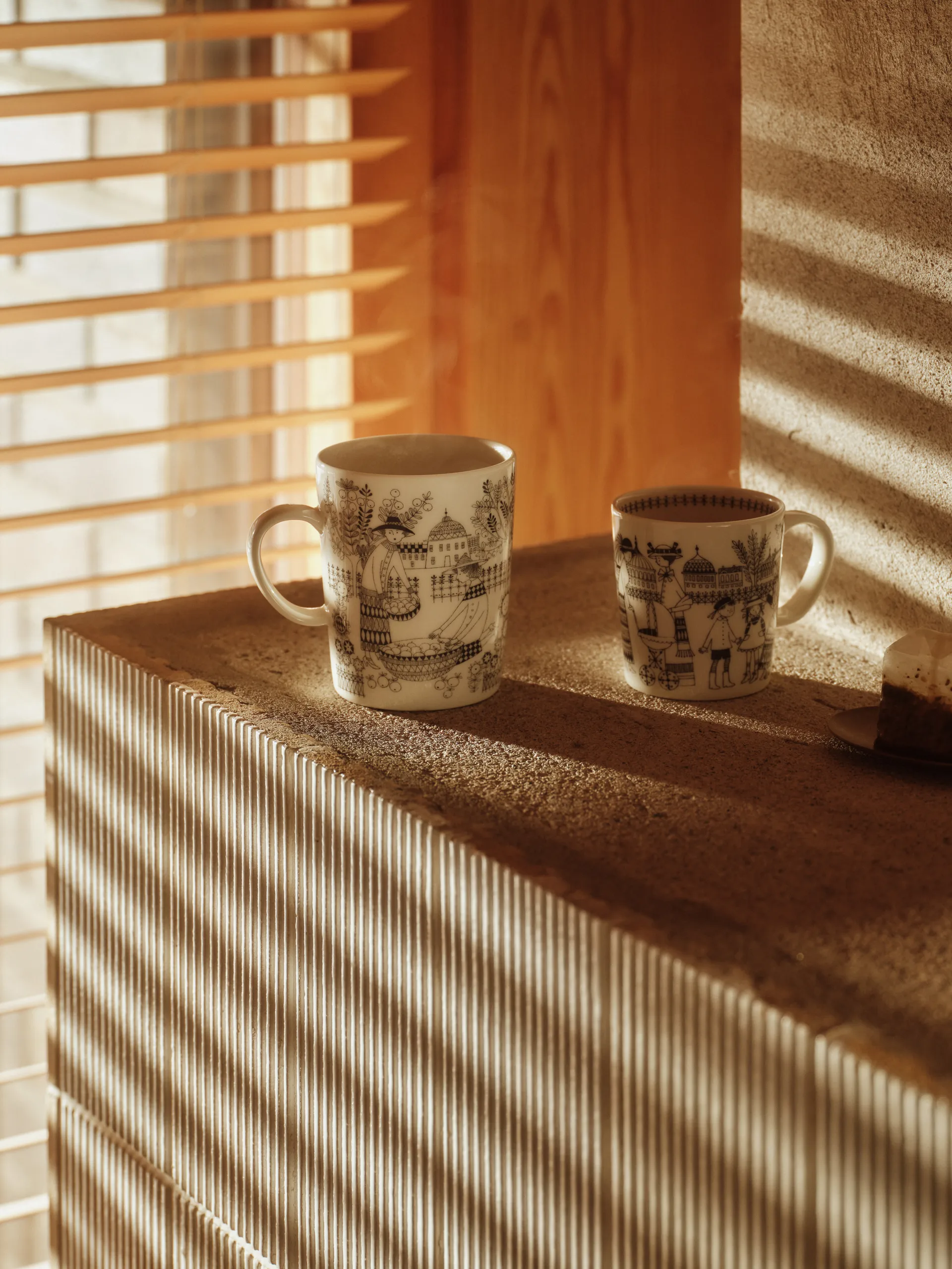 Emilia Becher 50 cl, Schwarz-weiß Arabia