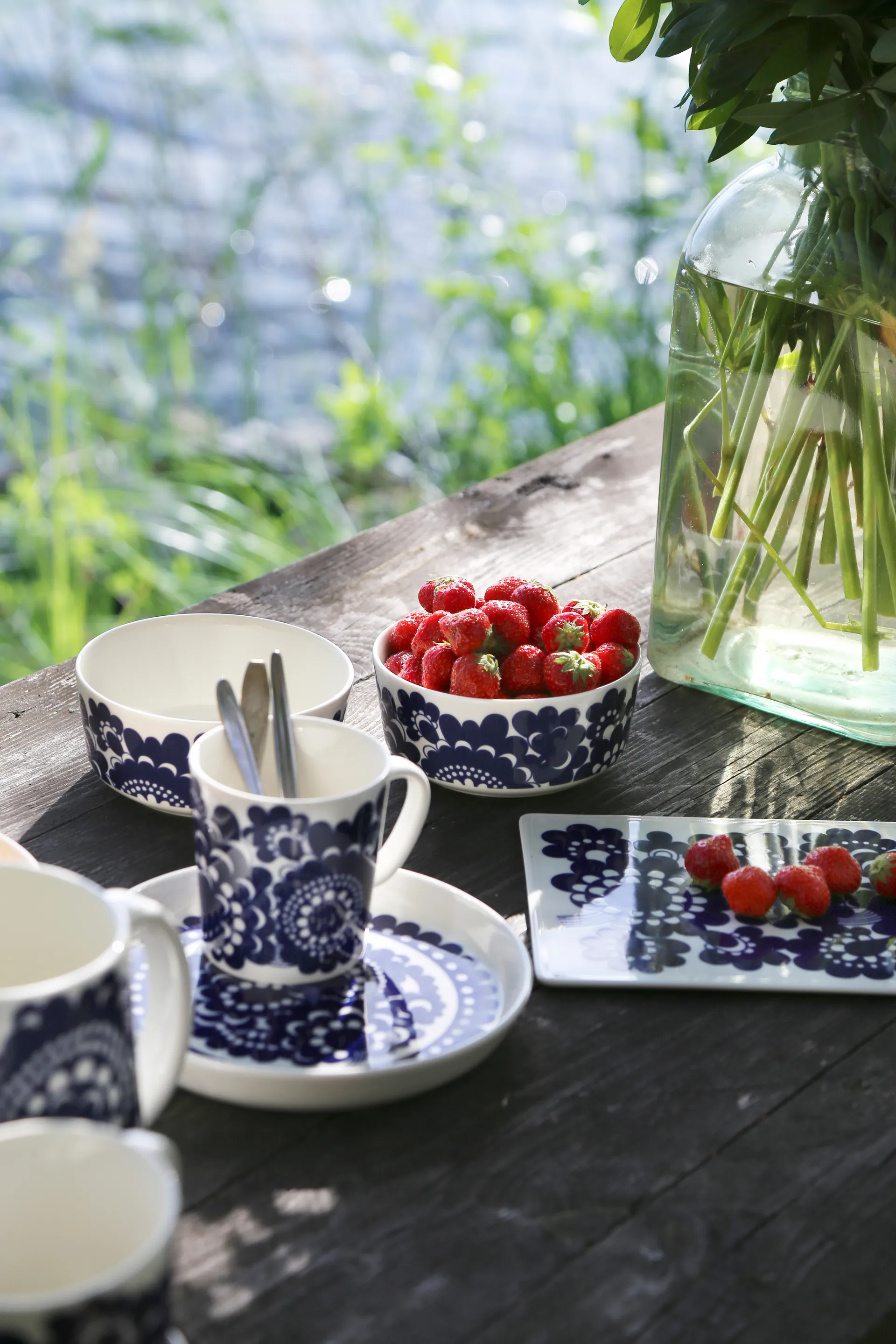 Esteri Tasse 30cl und Schale Ø13cm, Blau Arabia