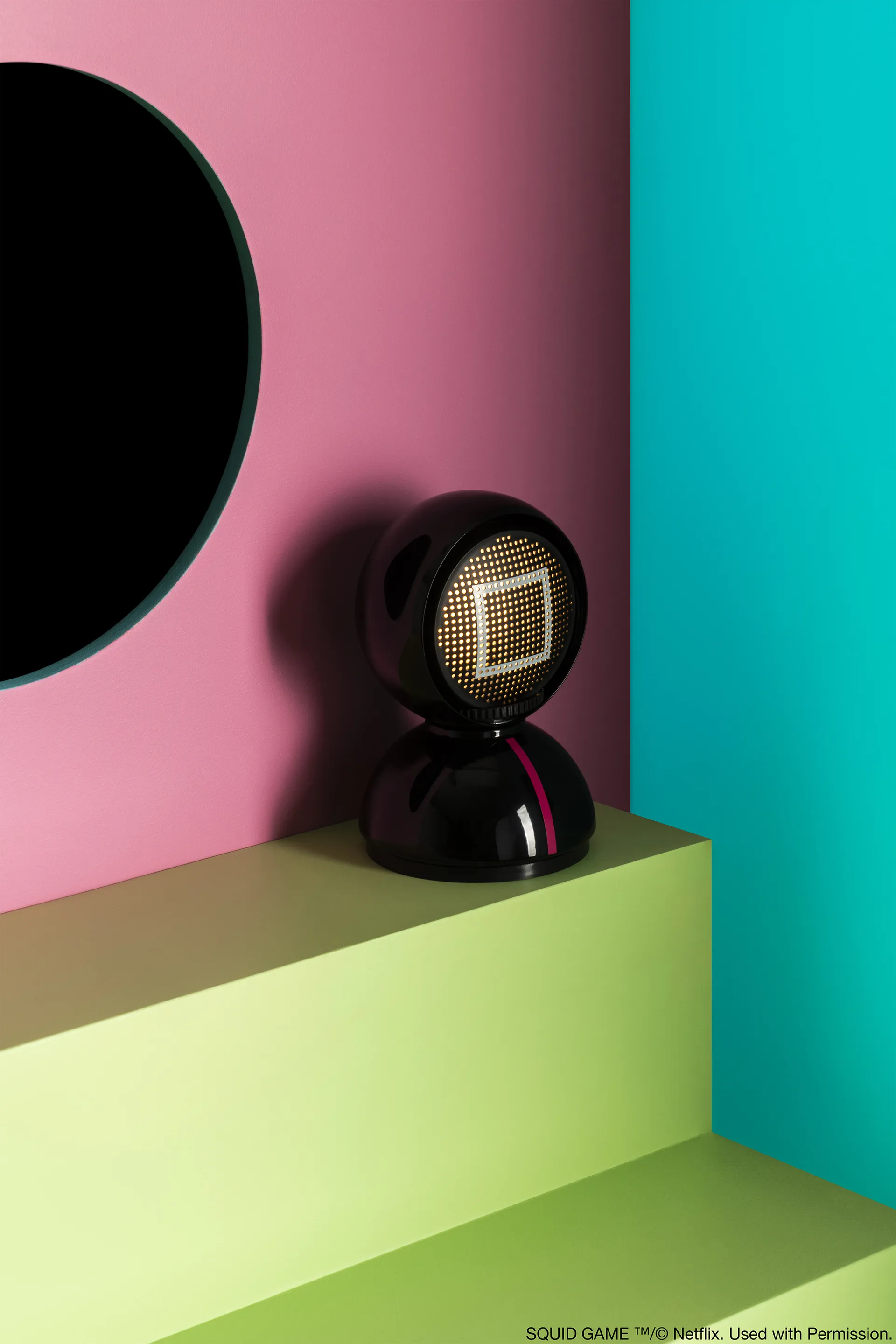 Eclisse x Squid Game Tischlampe Special Edition, Guard black Artemide