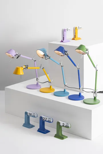 Timor Ewiger Kalender - Light blue - Artemide