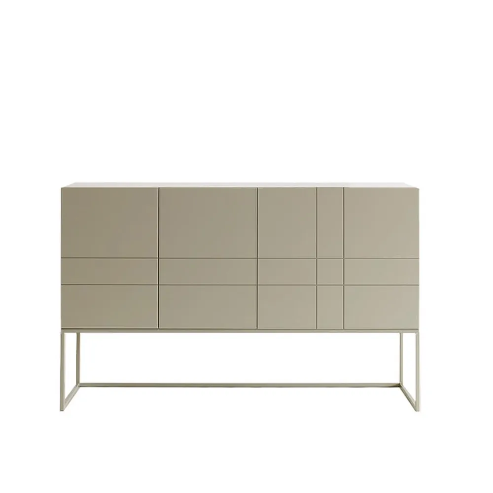 Kilt Light 137 Sideboard, Dark sand, 3 Türen Asplund