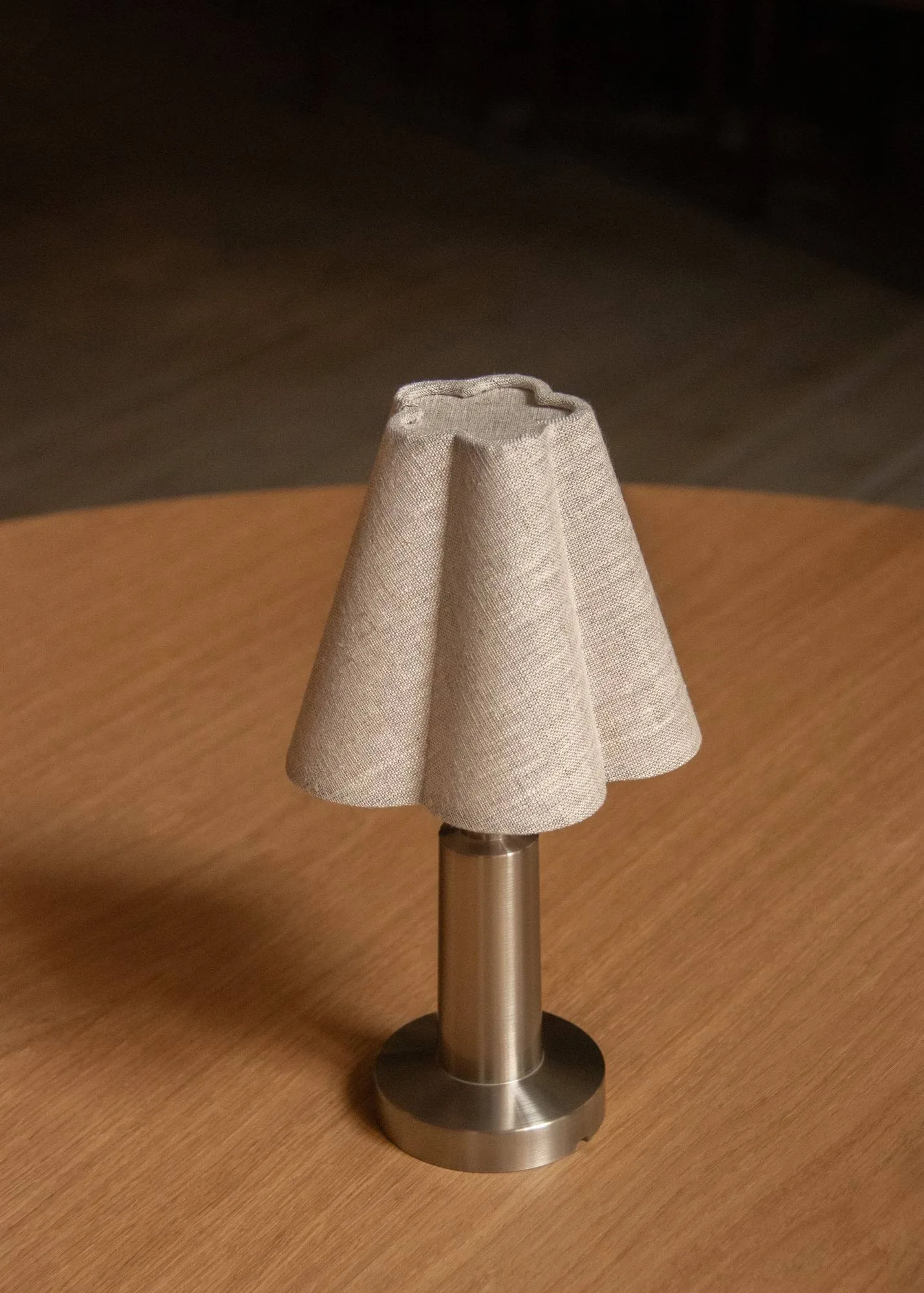 Admiral tragbare Tischlampe, Chrome-linen, 27 cm Audo Copenhagen