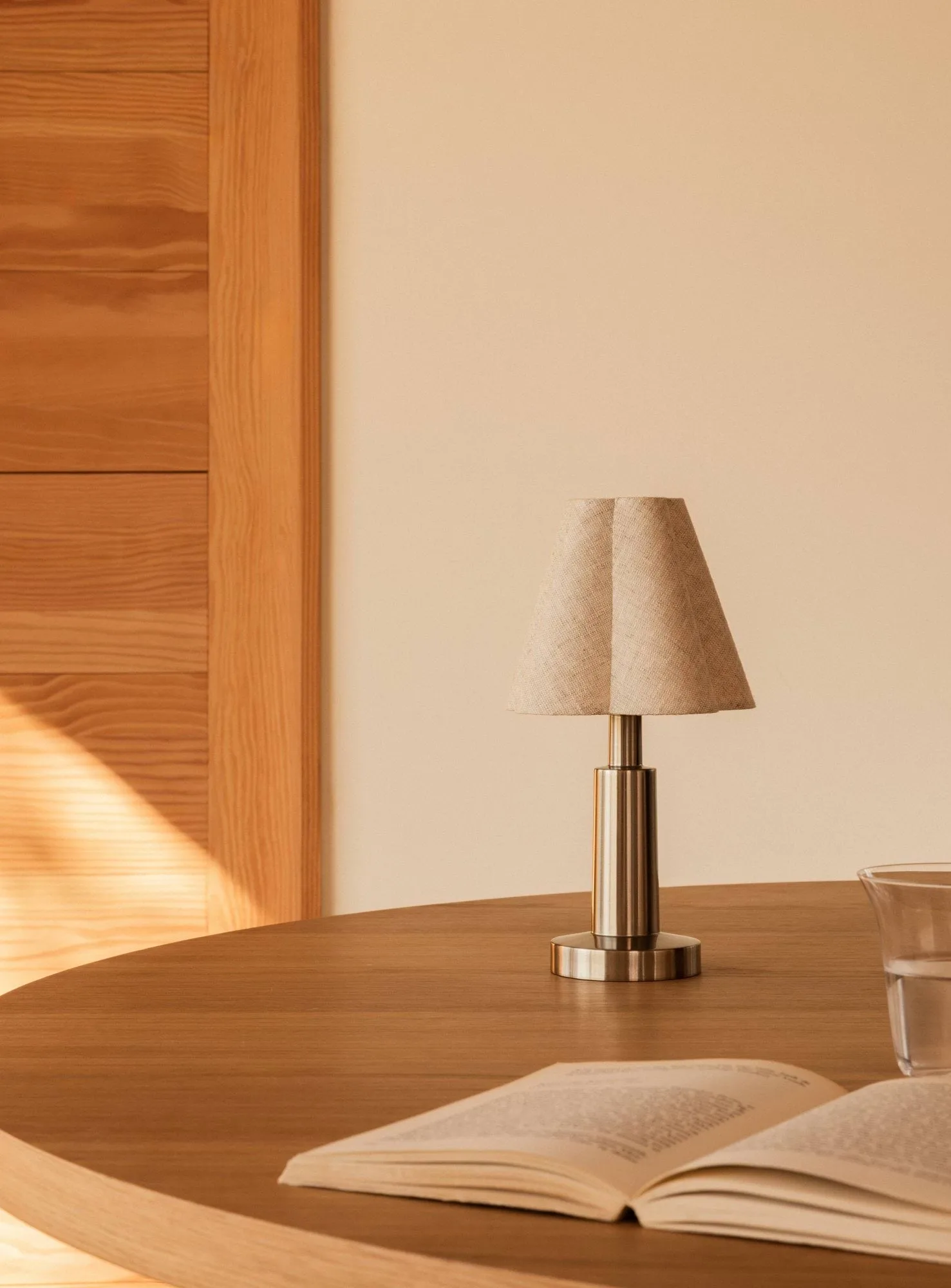Admiral tragbare Tischlampe, Chrome-linen, 27 cm Audo Copenhagen