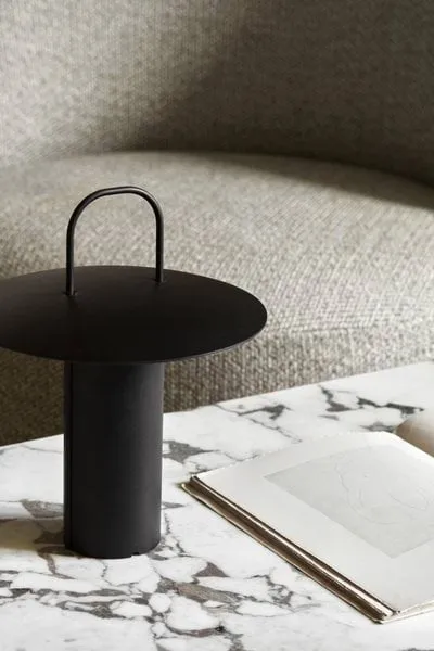 Androgyne Loungetisch, Dark st. oak-Calacatta viola Audo Copenhagen