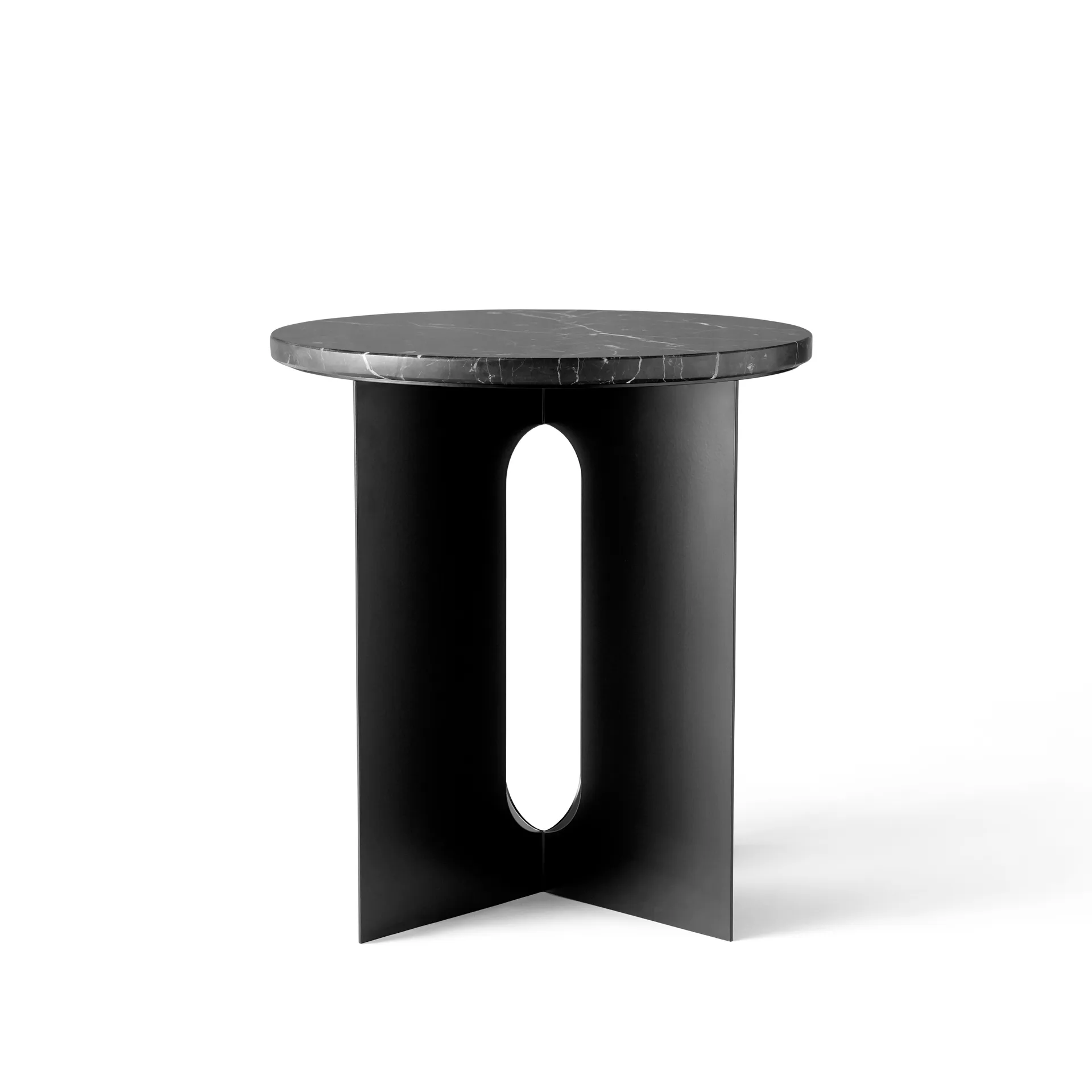 Androgyne Tischplatte für Beistelltisch, Schwarz, Ø42 cm Audo Copenhagen