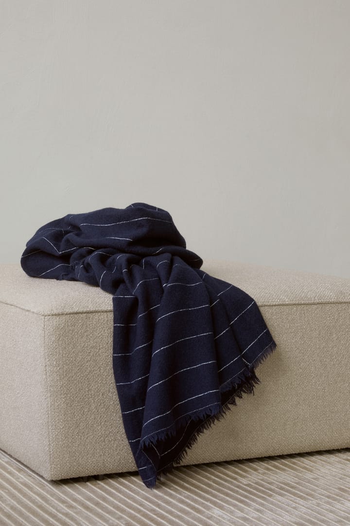 Battus Wolldecke 130 x 185cm, Indigo Audo Copenhagen