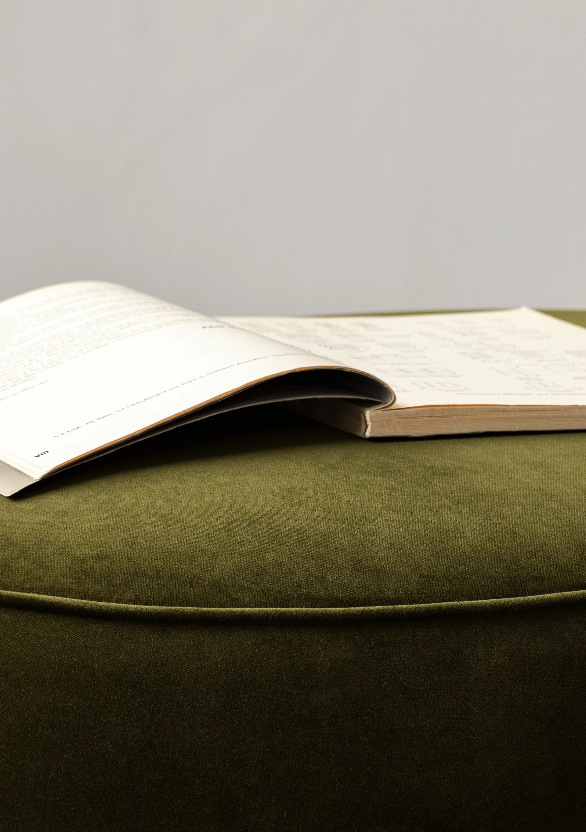 Cairn Pouf oval, Champion 035 Audo Copenhagen