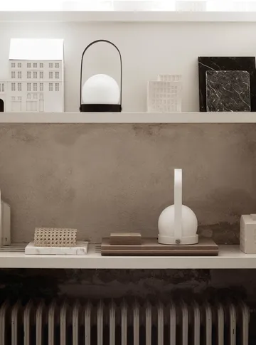 Carrie Tragbare Tischleuchte - Black - Audo Copenhagen