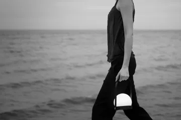 Carrie Tragbare Tischleuchte - Black - Audo Copenhagen