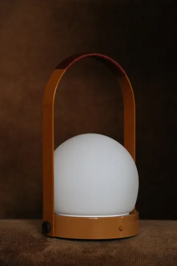 Carrie Tragbare Tischleuchte - Golden brown - Audo Copenhagen