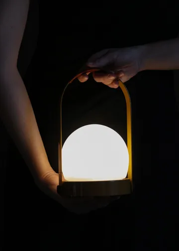 Carrie Tragbare Tischleuchte - Golden brown - Audo Copenhagen