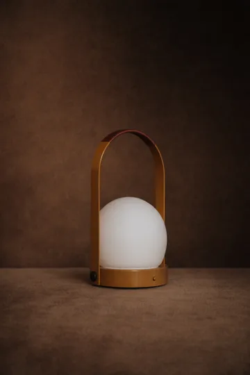 Carrie Tragbare Tischleuchte - Golden brown - Audo Copenhagen
