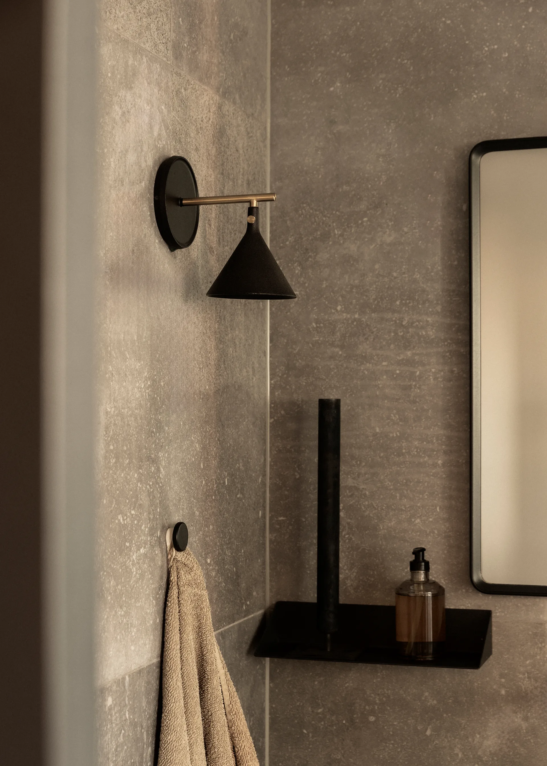 Cast Sconce Wandleuchte diffuser feste Installation, Black Audo Copenhagen