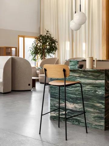 Co Bar Chair Barstuhl - Dunkel gebeizte Eiche-verchromter Stahl, 75 cm - Audo Copenhagen