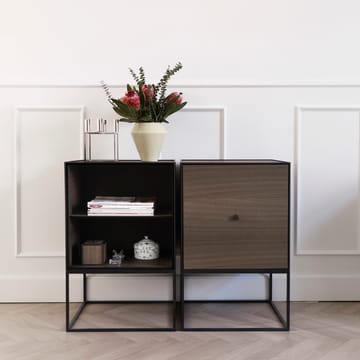 Frame 49 Wandschrank mit Türe - Eiche geraucht - Audo Copenhagen