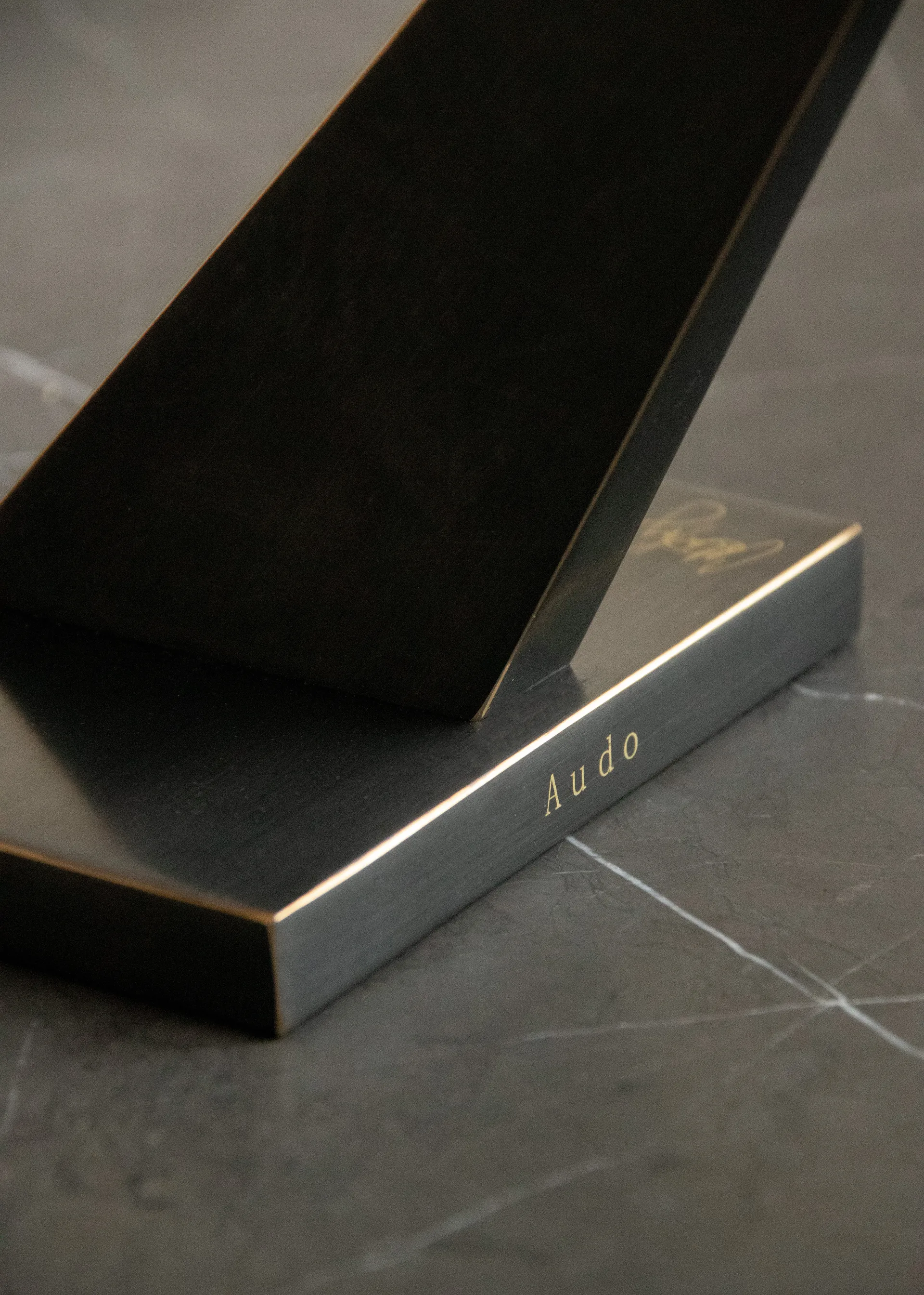 Interconnect Kerzenhalter 70 cm, Bronzed brass Audo Copenhagen