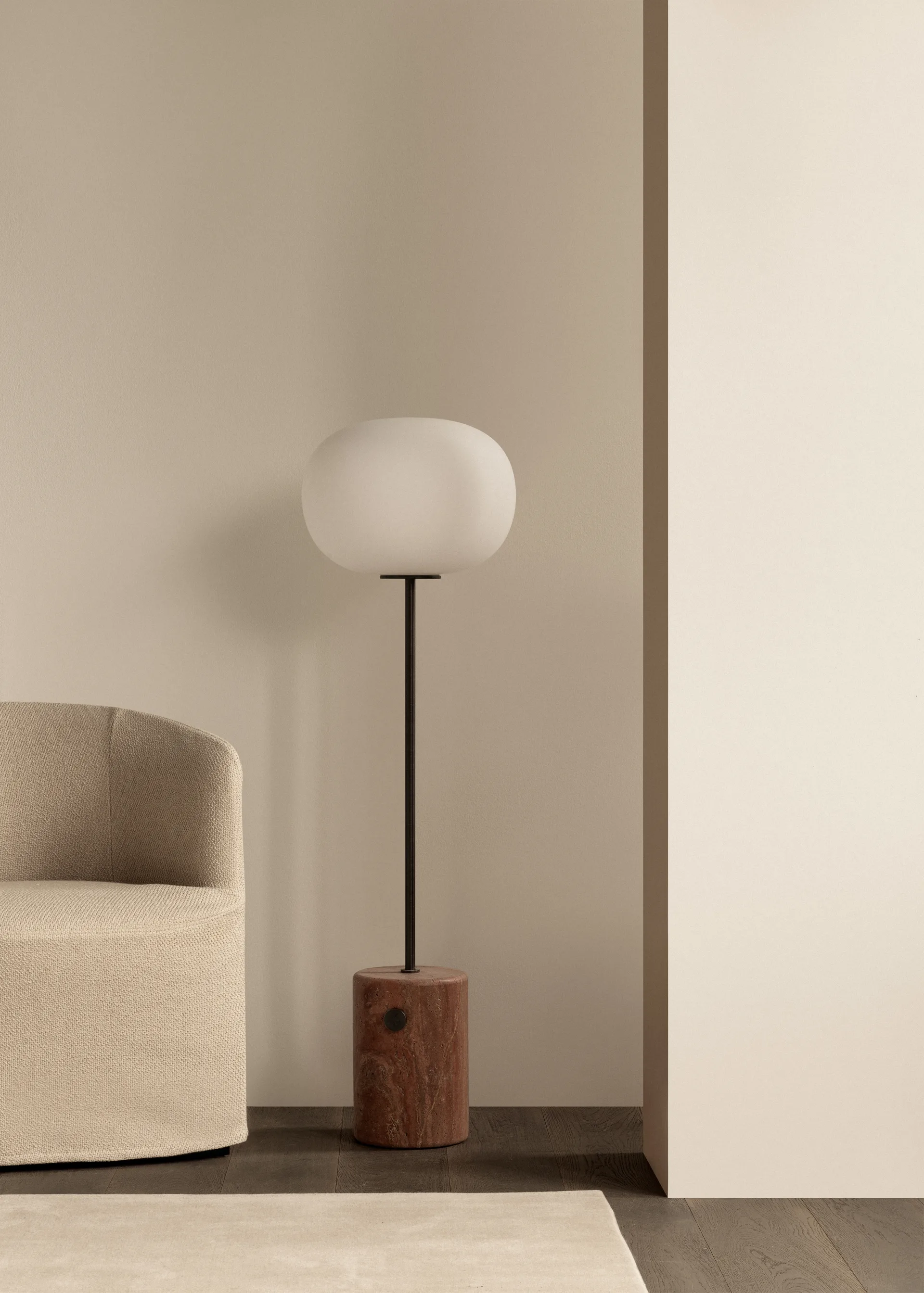 JWDA Stehleuchte, Red travertine, 130 cm Audo Copenhagen
