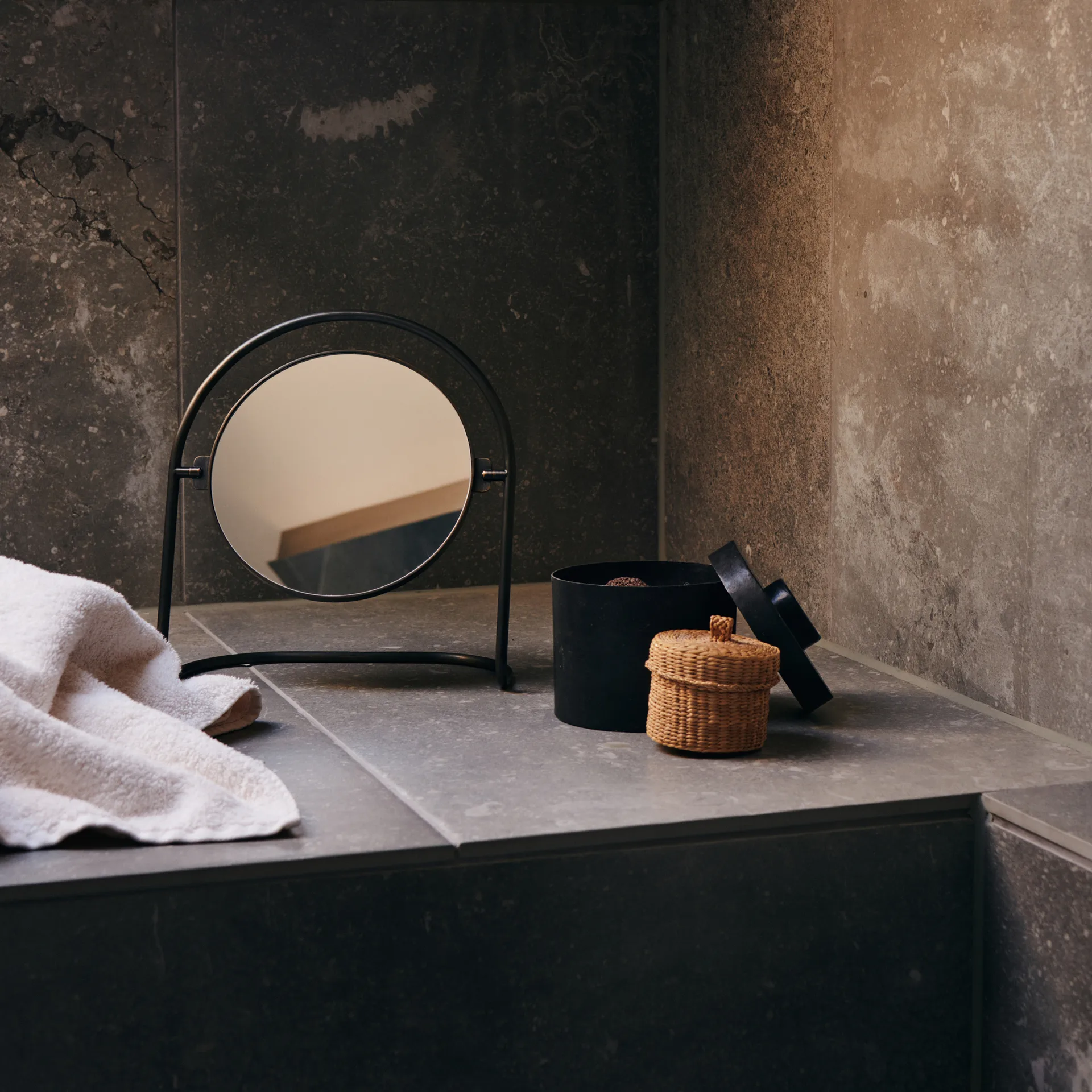 Nimbus Tischsspiegel 25cm, Bronziertes Messing Audo Copenhagen