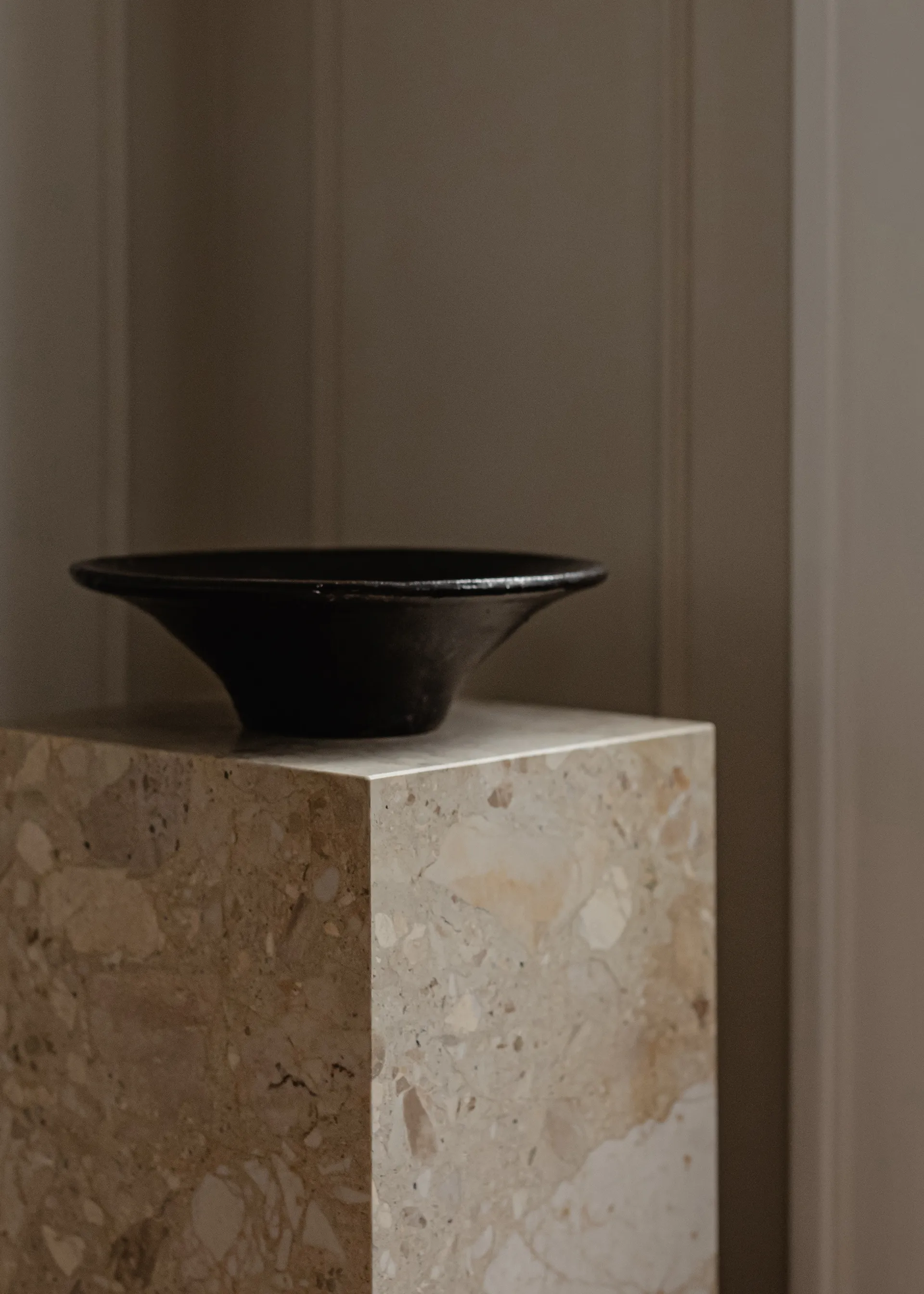 Plinth tall Beistelltisch 30x30x51 cm, Kunis Breccia Audo Copenhagen