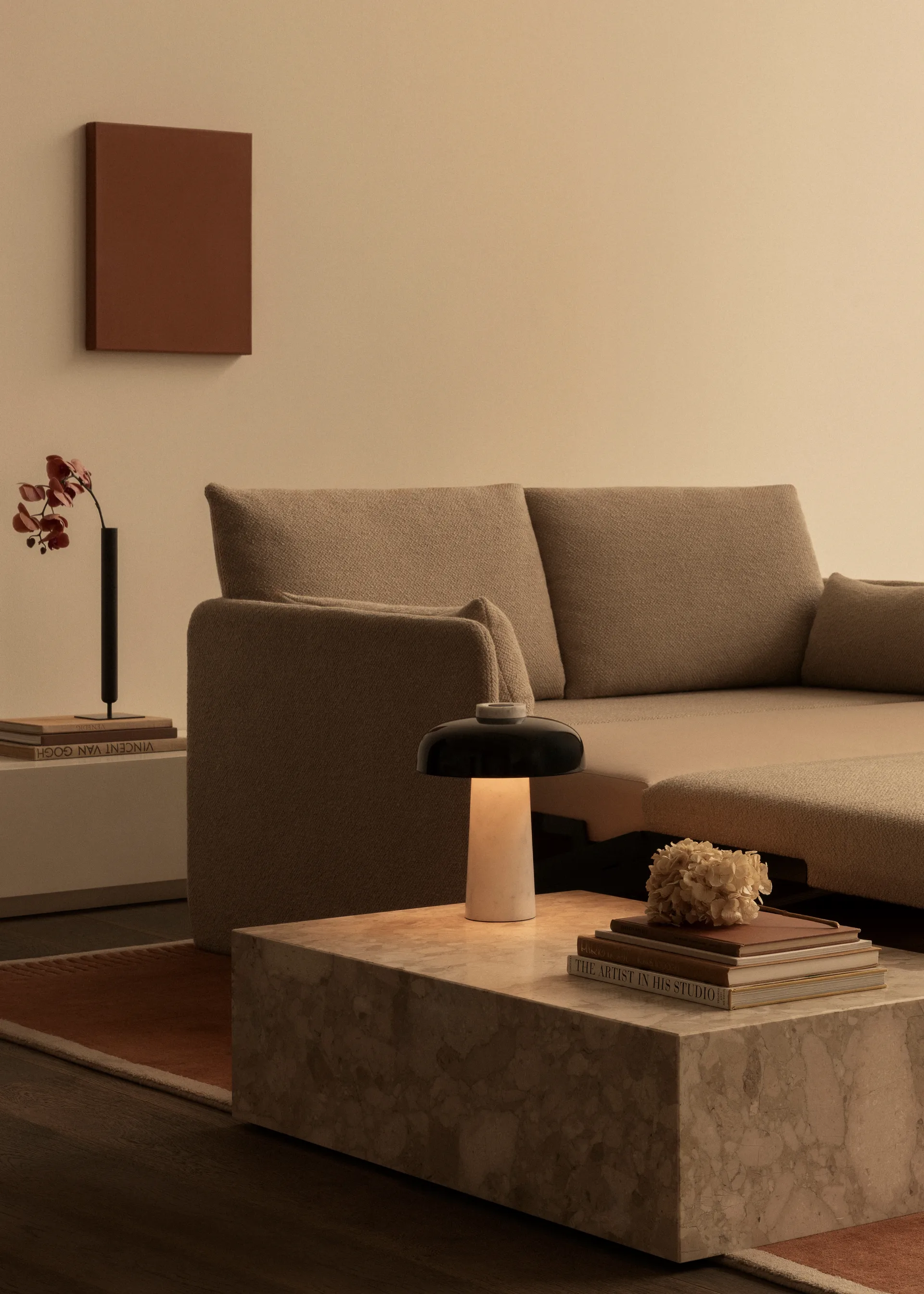 Reverse Tischleuchte 30 cm, Carrara-black Audo Copenhagen