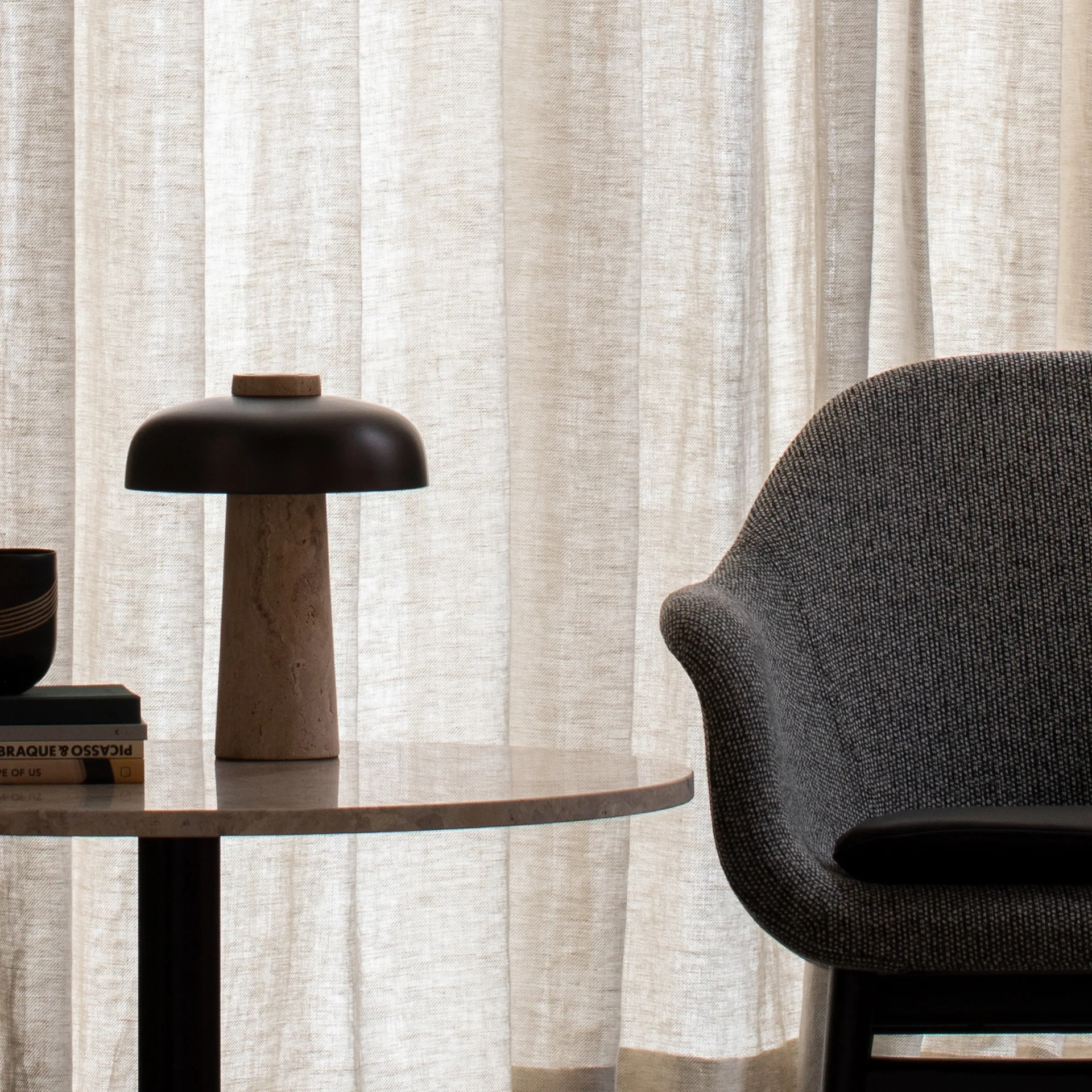 Reverse Tischleuchte 30 cm, Travertin-Bronze Messing Audo Copenhagen