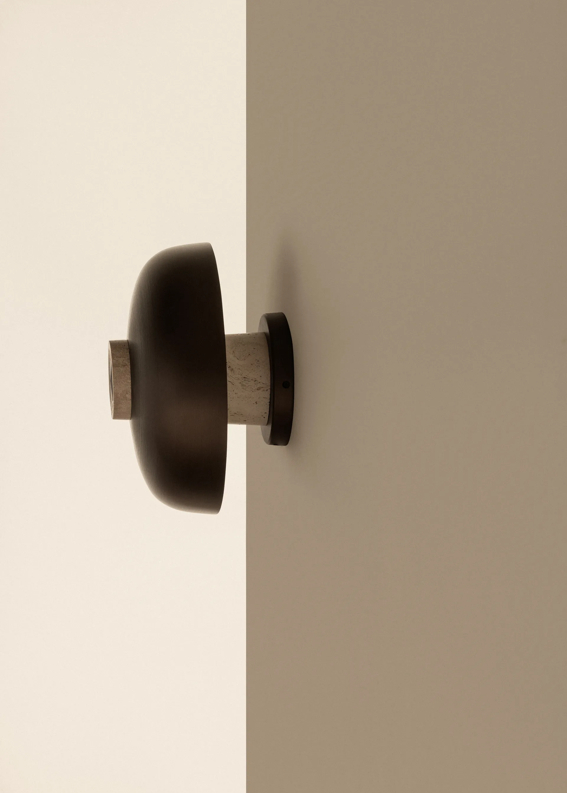 Reverse Wandleuchte feste Installation, Bronzed aluminium Audo Copenhagen