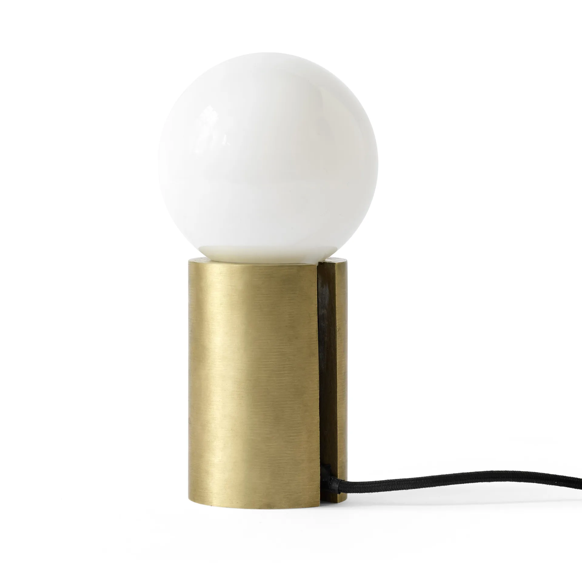 Socket Tischleuchte, Messing gebürstet Audo Copenhagen